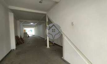 Imagem 3: Loja ampla com 100m porão de aproximadamente 30m+kitnet proximo a pça da Juventude em Sant