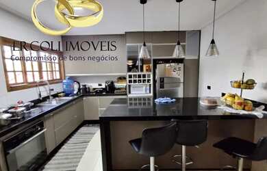 Imagem 2: CASA RESIDENCIAL em São Paulo - SP, arque Ipê