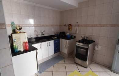 Imagem 2: Sobrado a Venda na Agapeama em Jundiaí/SP - 3 quartos e 3 vagas