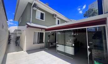 Imagem: Sobrado à venda com 3 quartos, sendo uma