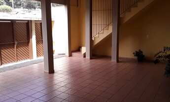 Imagem 3: Sobrado com 3 quartos (1 suíte), garagem para 6 carros e edícula nos fundos