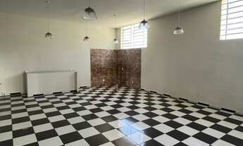 Imagem 6: Casa em avenida movimentada com 3 casas independentes e 1 salão comercial com 324 M² POR