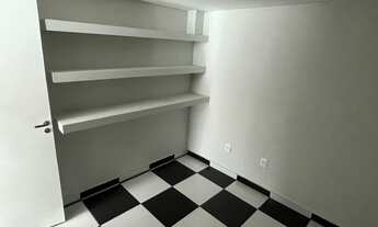 Imagem 7: Casa em avenida movimentada com 3 casas independentes e 1 salão comercial com 324 M² POR