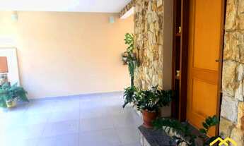 Imagem: CASA COM 2 DORMITÓRIOS À VENDA, 320 M²