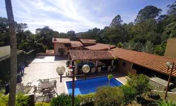 Imagem: Casa com 3 quartos 6 vagas em condomínio