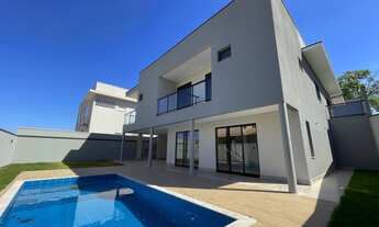 Imagem: Casa com 4 suítes e Piscina à venda no