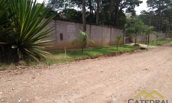 Imagem: Linda chácara a venda com lago e pomar