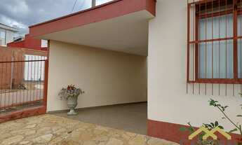 Imagem: Casa térrea com 3 dormitórios à Venda