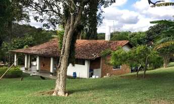 Imagem 4: Chácara à Venda em Cabreúva-SP com 3 dormitórios, piscina e ampla área verde