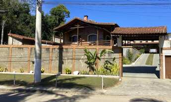 Imagem 4: Linda Casa à venda com 330 m² com 04 Dormitórios em Embu-Guaçu/SP