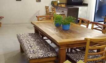 Imagem: Casa à venda com 3 quartos em Condomínio