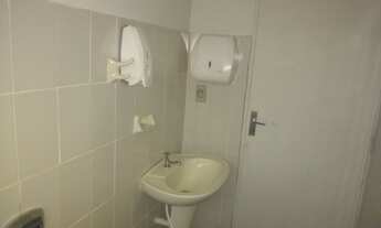 Imagem 5: Oportunidade Única! Venda de Salão Comercial com 122,00 m2. Localizado em Uma Região de G