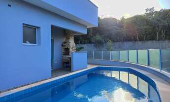 Imagem 7: Casa nova com 4 suítes, piscina e fino acabamento à venda em condomínio de luxo em Peruíbe