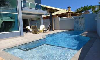 Imagem: Casa Moderna com 4 Suítes, Piscina, Pertinho