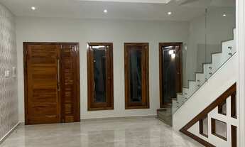 Imagem: Excelente Casa à Venda no Centro de Fortim-CE