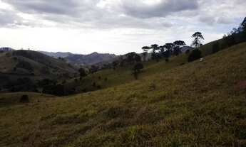 Imagem 2: Belíssima área com linda vista próxima à cachoeira dos Henriques