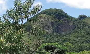 Imagem: Lindo Terreno com vista para Pedra do Forno