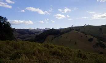 Imagem 5: Belíssima área com linda vista próxima à cachoeira dos Henriques