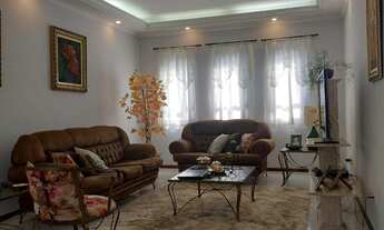 Imagem: Casa à venda no Jardim do Trevo com 4 dormitórios