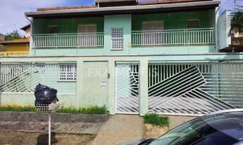 Imagem: Lindo sobrado para venda no Parque Jambeiro