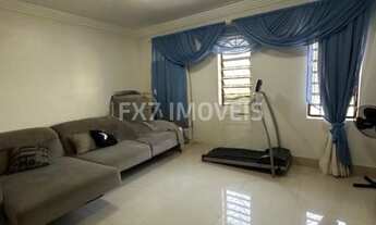 Imagem 2: Imóvel de Luxo à Venda em Campinas-SP: Casa com 4 Quartos, 1 Suíte, 2 Salas, 3 Banheiros