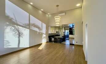 Imagem 3: Casa em Condomínio Industrial de Luxo com 3 Suítes na Residencial Santorini, Paulínia-SP