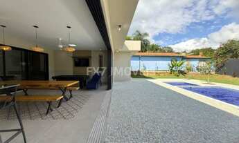 Imagem 2: Luxuosa Casa de Condomínio à Venda em Valinhos-SP 3 Quartos, 3 Suítes, 3 Salas e 6 Vagas