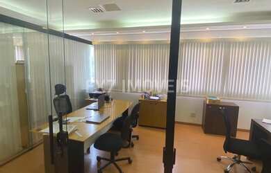 Imagem 4: Salão Comercial à Venda em Campinas-SP, Jardim Nova Europa: 4 Salas, 5 Banheiros, 4 Vagas