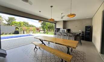 Imagem: Luxuosa Casa de Condomínio à Venda em