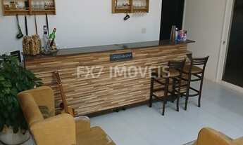 Imagem 5: Sobrado ao lado da mata preservada em terreno de 740 metros quadrados