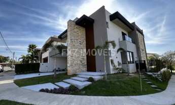 Imagem: Casa de esquina no Parque dos Alecrins