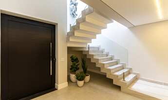 Imagem 7: Casa de esquina no Swiss Park com 4 suítes que estuda até 50% em permuta