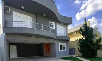 Imagem: Casa de Condomínio de Luxo no Swiss Park