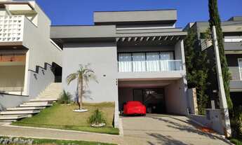 Imagem 2: Casa de Condomínio de Luxo no Swiss Park, Campinas-SP: 3 Quartos, 3 Suítes e 215m² de Área