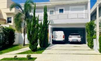 Imagem: Imponente casa de condomínio à venda em