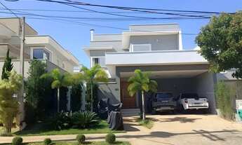 Imagem: Luxuosa Casa de Condomínio à Venda no