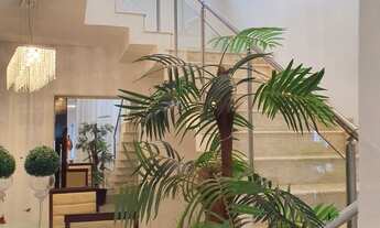 Imagem 5: Casa de Condomínio com 3 Quartos e 5 banheiros à Venda, 305m² por R$ 2.250,000