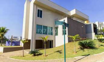 Imagem: Sobrado à venda com 684m2 no Swiss Park