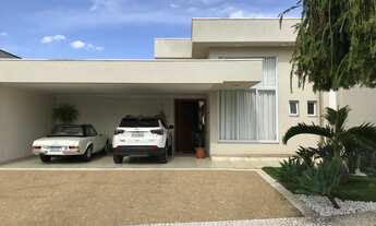 Imagem 2: Casa de Condomínio de Alto Padrão à Venda em Valinhos-SP, 3 Quartos, 3 Suítes, 233m², Bair