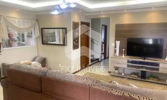 Imagem 3: Casa a venda no Villagio Fiorentino com 3 quartos, 3 suítes, 3 salas, 4 banheiros, 4 vagas