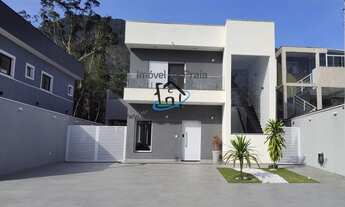 Imagem 4: Sobrado em Condomínio para Venda em Caraguatatuba / SP no bairro Praia da Mococa