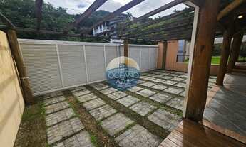 Imagem 5: Casa Espaçosa Fora de Condomínio para Aluguel Anual em Juquehy - 5 Dormitórios, Piscina e