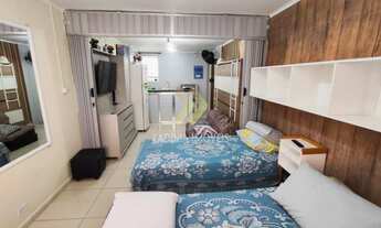 Imagem 3: Aconchegante kitnet com 32 m² de área útil, localizada no primeiro andar de um prédio de a