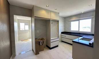 Imagem 4: APARTAMENTO COM 218.7 m² - GUILHERMINA - PRAIA GRANDE SP