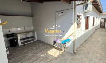 Imagem 4: 395MIL - casa espaçosa com 2 dormitórios sendo 1 suíte - 2 vagas