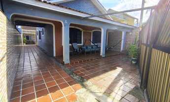 Imagem 3: Casa com quartos + edícula e Piscina em Praia Grande