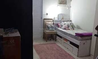 Imagem 2: BELO SOBRADO NA GUILHERMINA: R$ 470 MIL