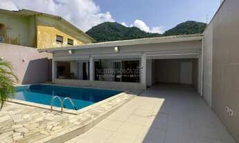 Imagem: Casa Alto Padrão no Bairro Nobre da Cidade