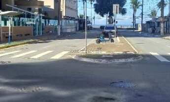 Imagem 3: 2 dormitórios, apenas 150 metros da praia. Vila Caiçara