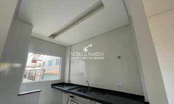 Imagem 3: Sobreposta térrea com churrasqueira e portão privativo